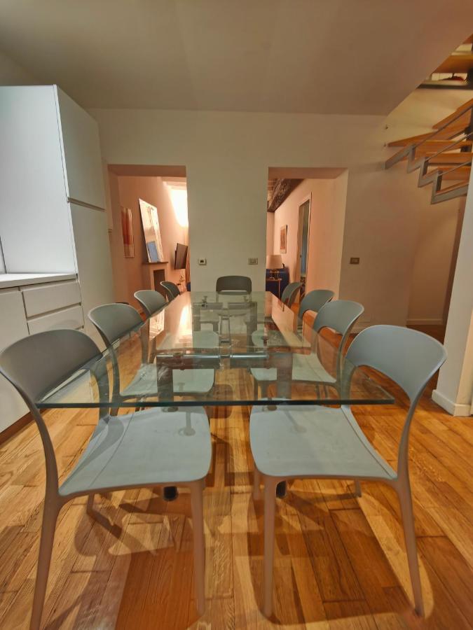 Crocetta - Design Apartment With Terrace Milan Bagian luar foto